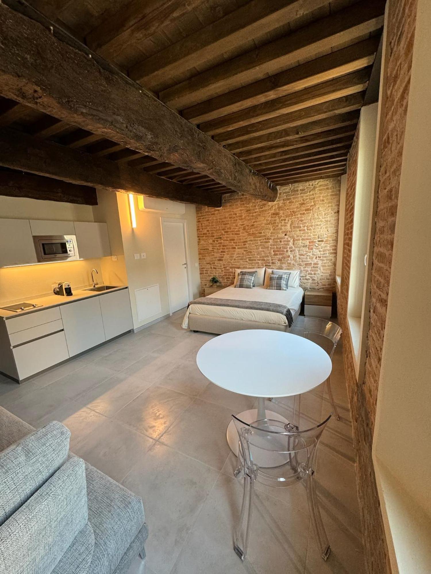Noua Luxury Studio Apartments Ravenna Bagian luar foto
