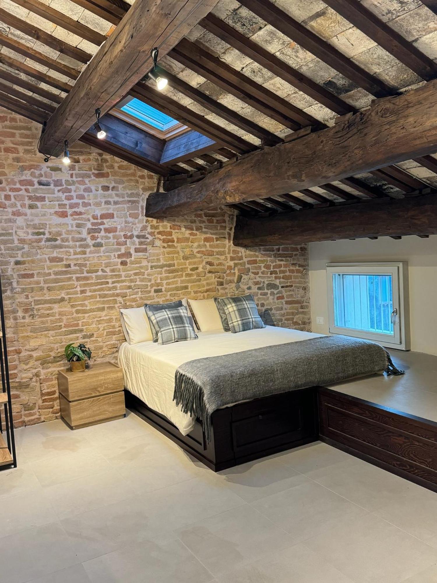 Noua Luxury Studio Apartments Ravenna Bagian luar foto