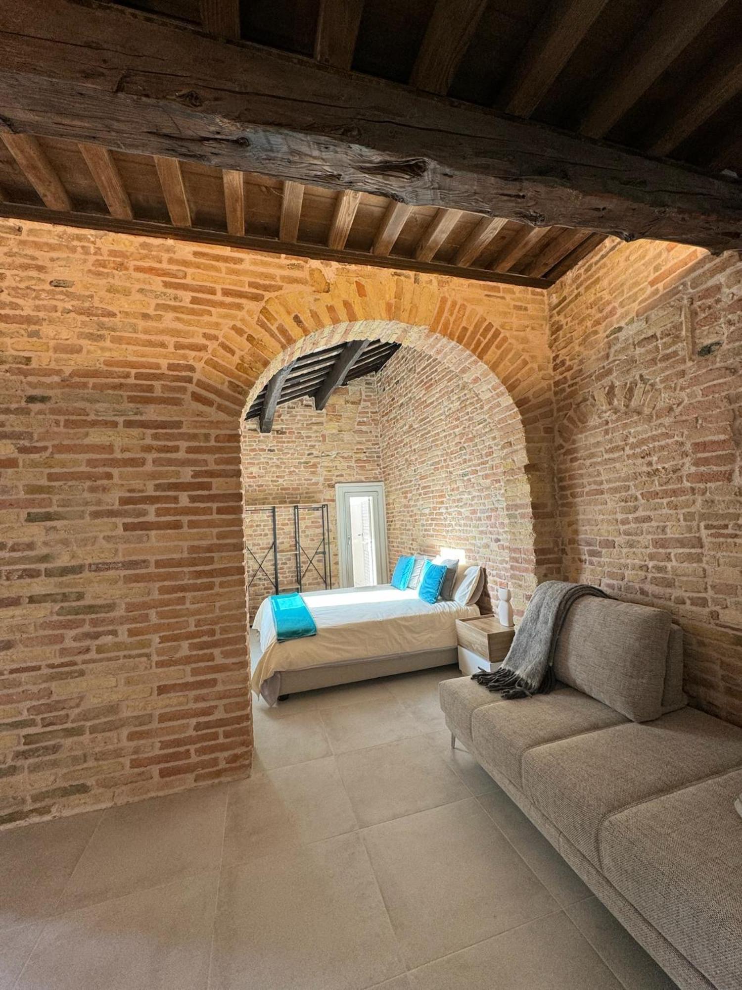 Noua Luxury Studio Apartments Ravenna Bagian luar foto
