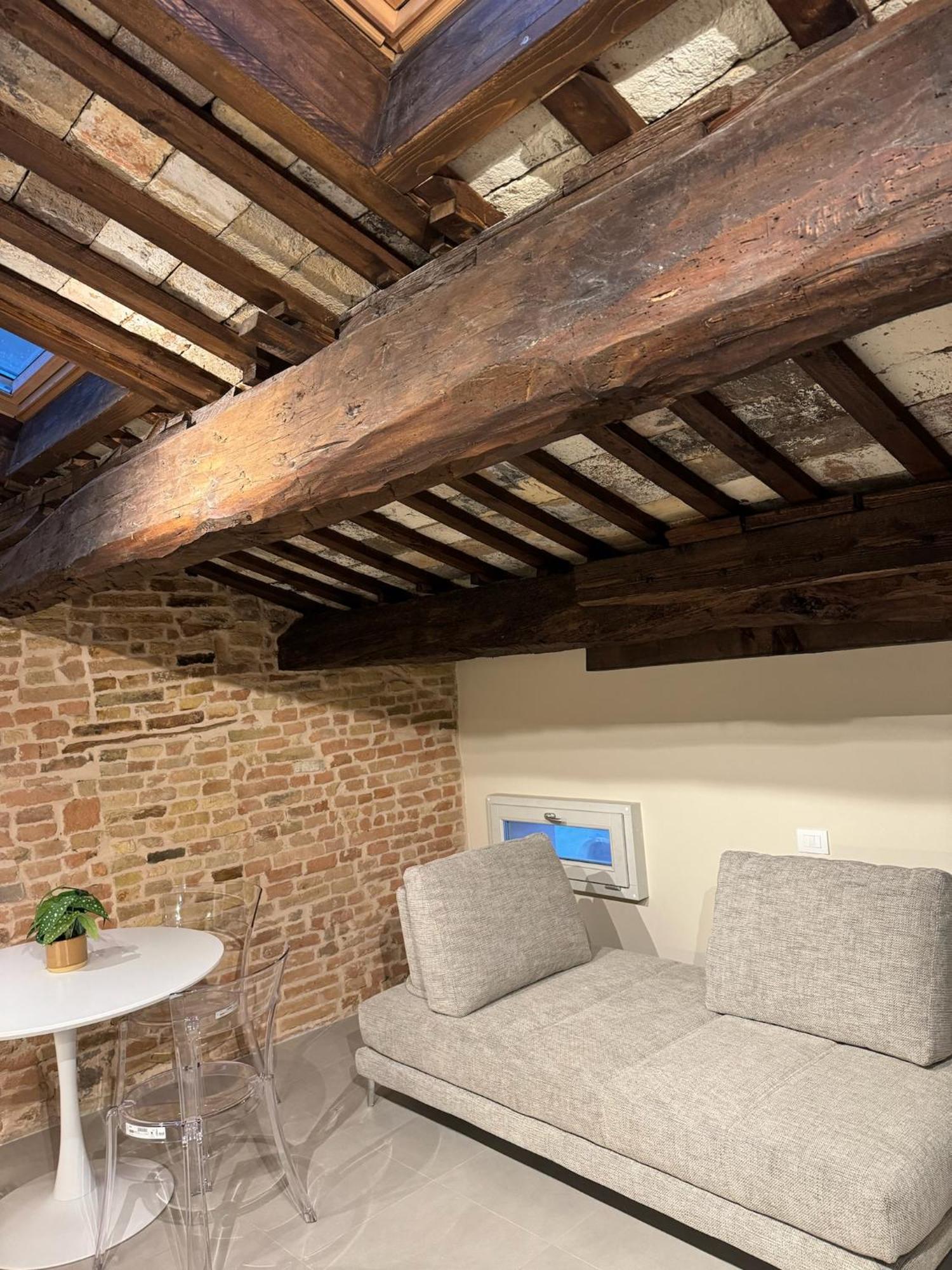Noua Luxury Studio Apartments Ravenna Ruang foto