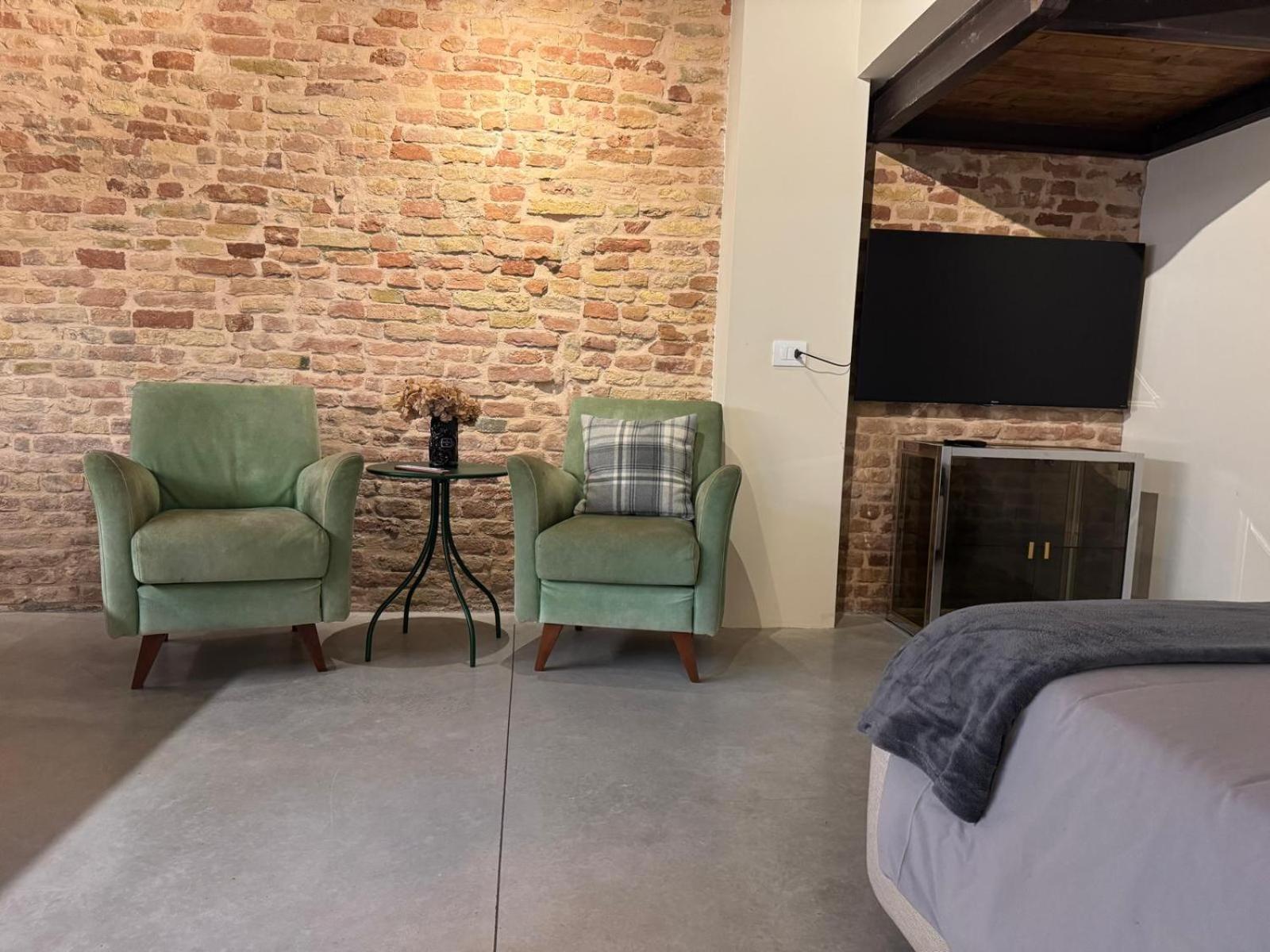 Noua Luxury Studio Apartments Ravenna Bagian luar foto