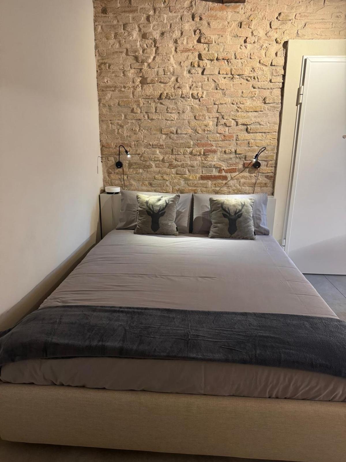 Noua Luxury Studio Apartments Ravenna Bagian luar foto